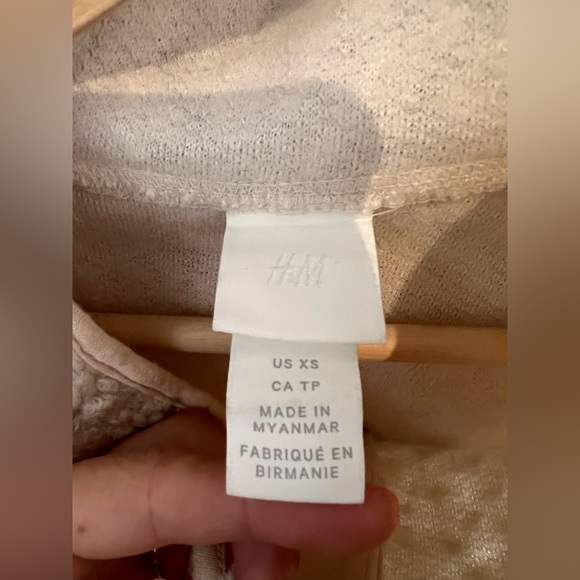 H&M XS long cream wooly hoodie - Picture 4 of 4